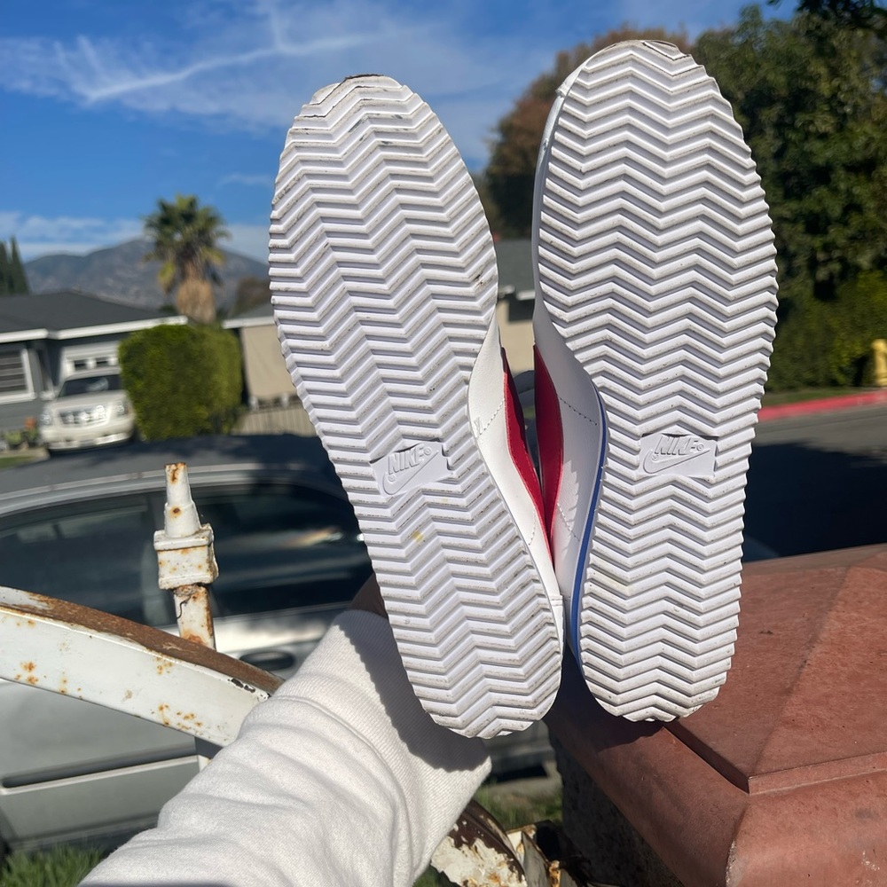 Women’s Nike Cortez - Picture 6 of 11